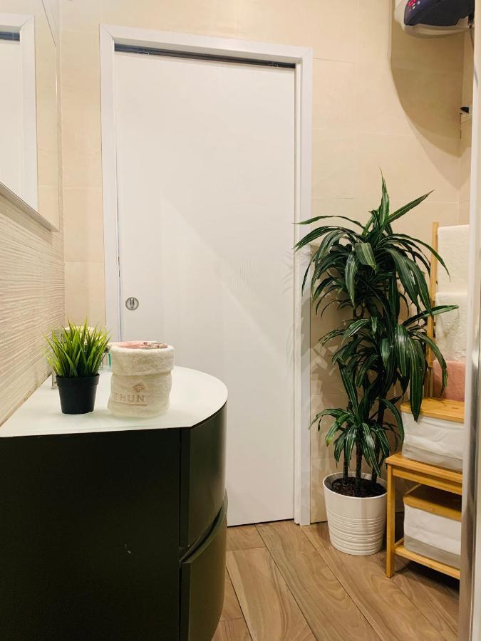 ליבורנו Un Condominio In Centro Only Women מראה חיצוני תמונה